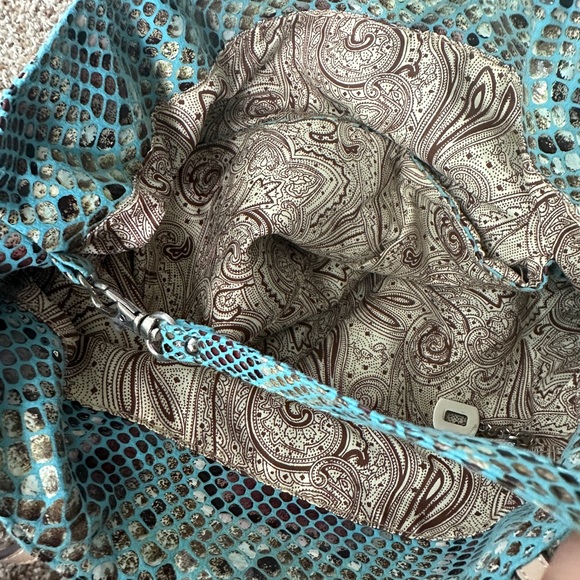 Sorial New York Blue Snake Tote Bag - Picture 10 of 10